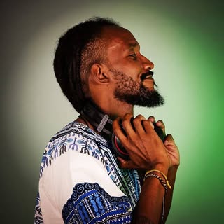 DJ Toddy Roots