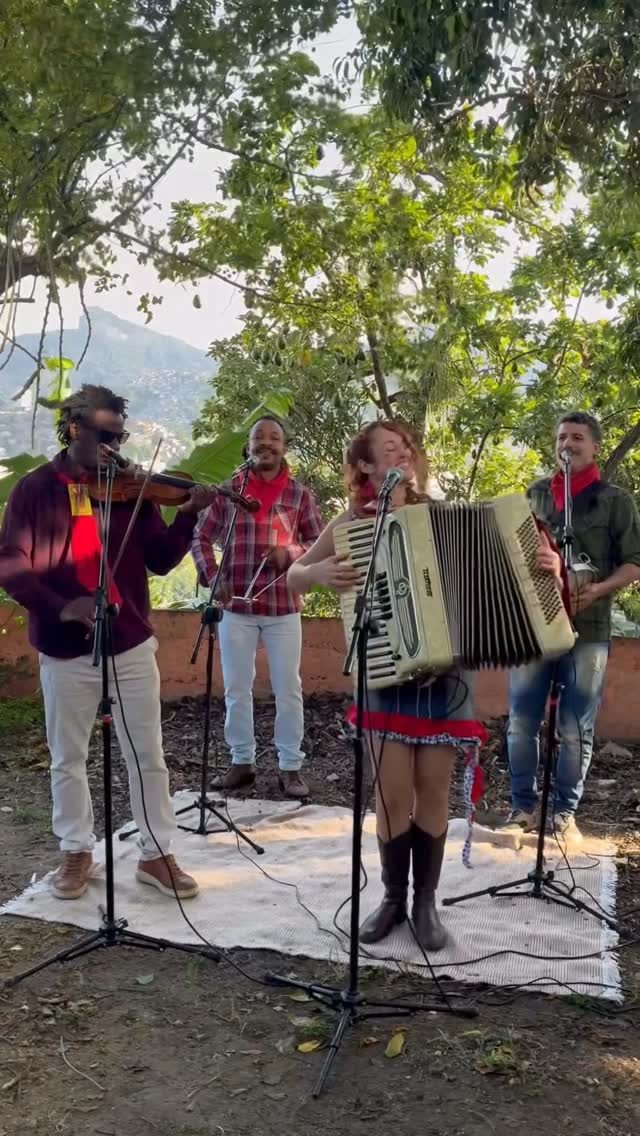 Flyer: Forró no Armazém São Joaquim